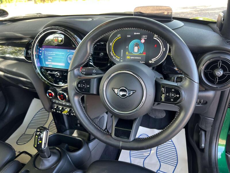 Mini Electric Hatch view 3