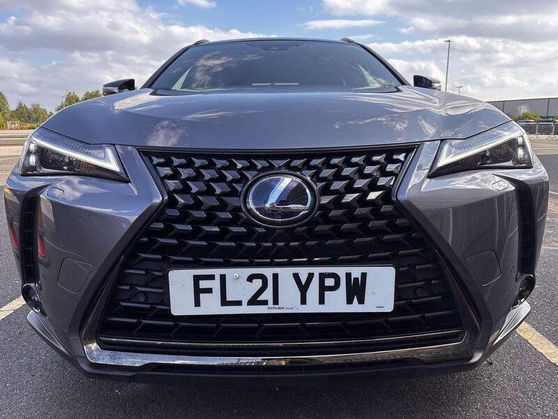 Lexus Ux view 2