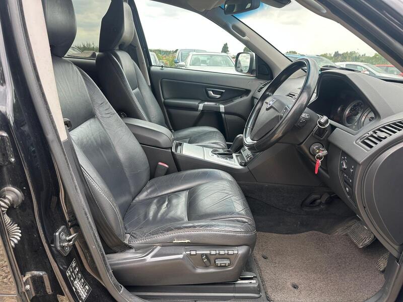 Volvo XC90 view 7