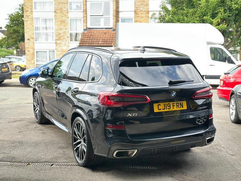 BMW X5 view 6