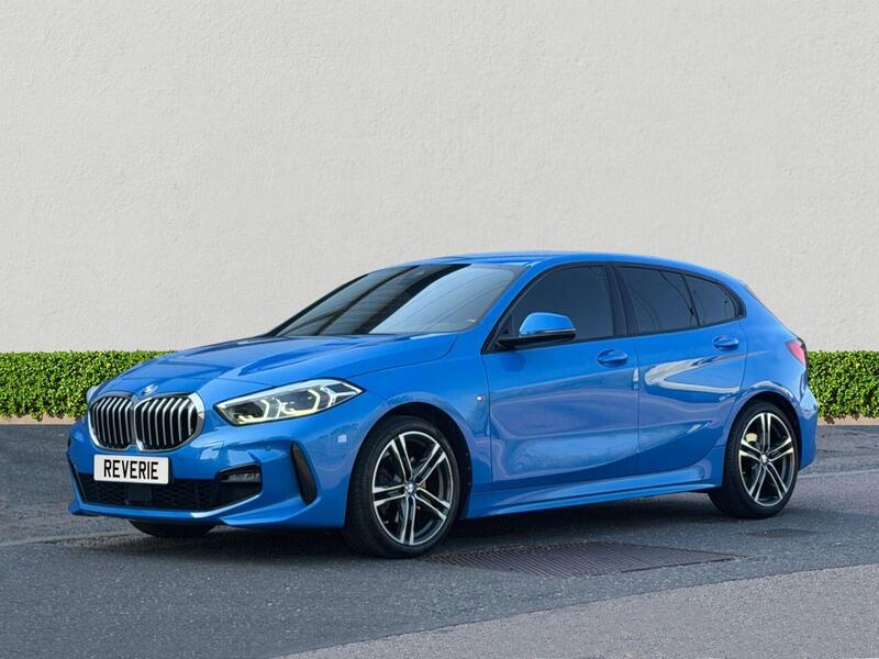 BMW 1 Series view 3