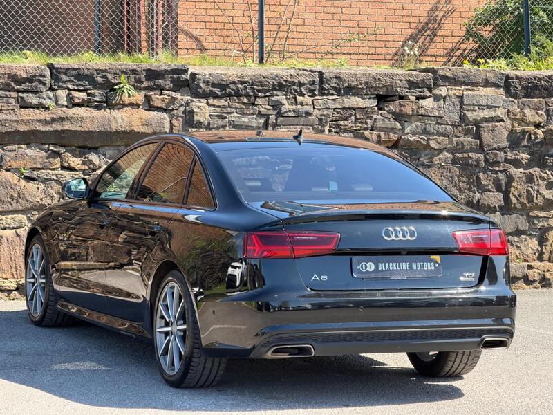 Audi A6 Saloon view 5