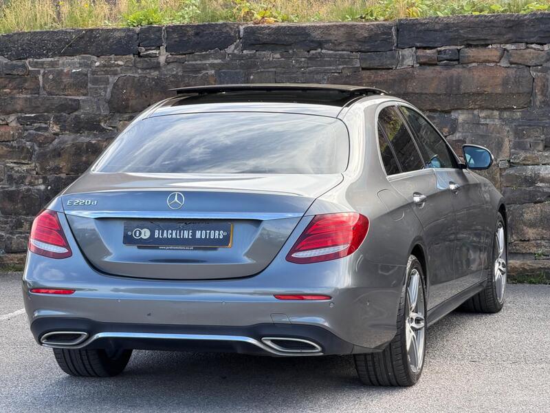Mercedes-Benz E-Class view 7