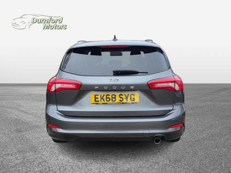 Ford Focus view 5