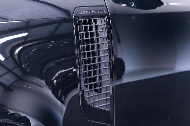 Land Rover Defender view 6
