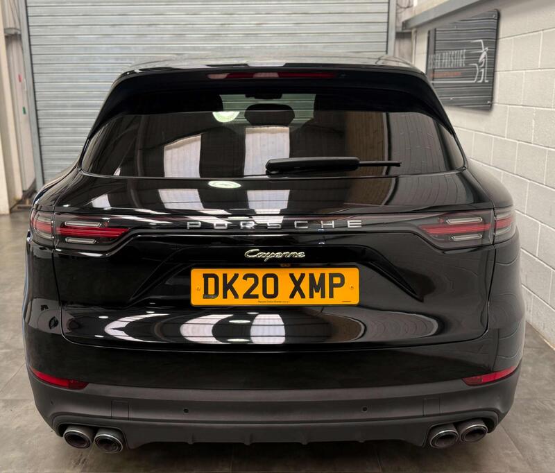 Porsche Cayenne view 7
