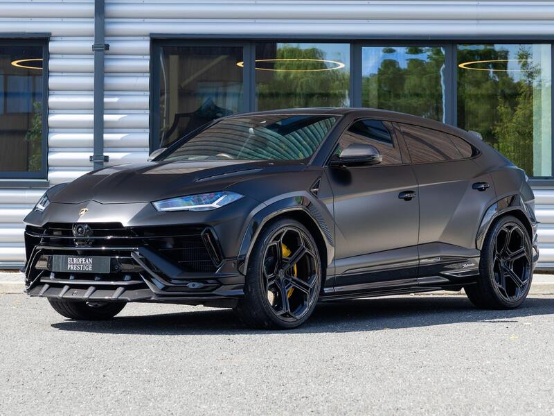 Lamborghini Urus view 7