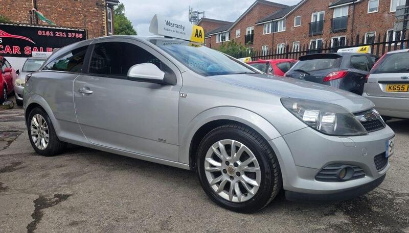Vauxhall Astra main image