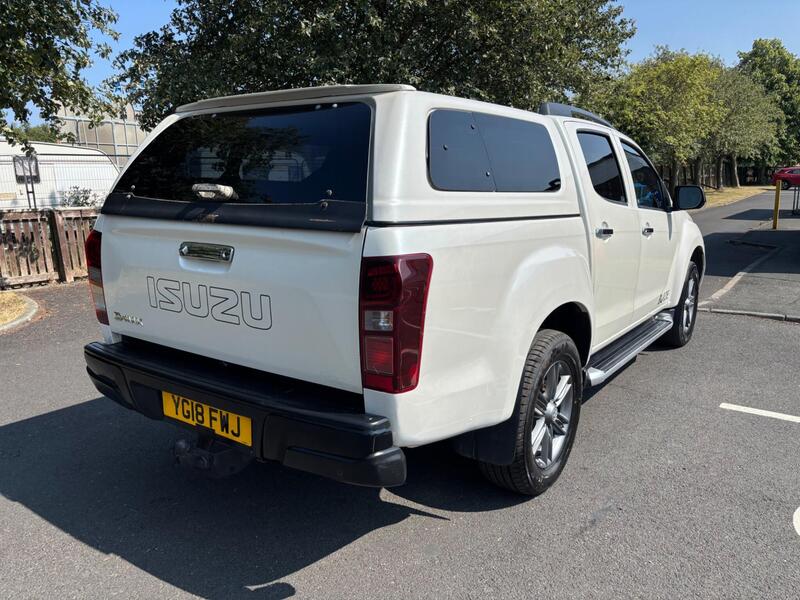 Isuzu D-Max view 7