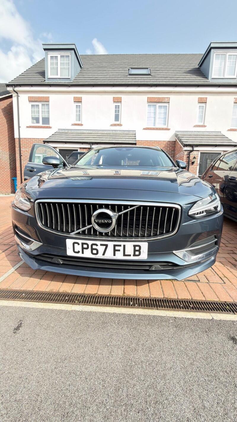Volvo V90 — photo 1