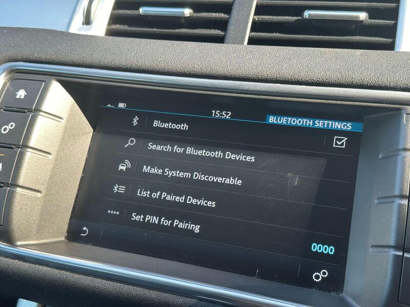 Land Rover Range Rover Evoque view 34