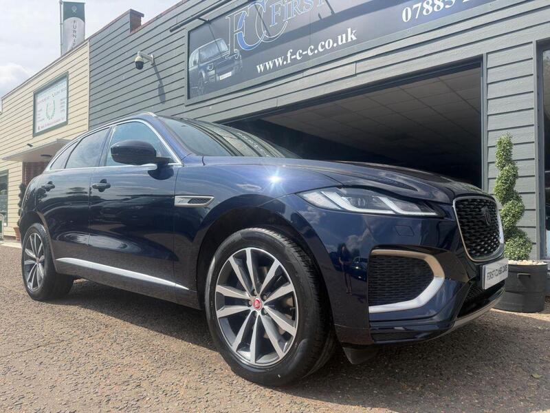 Jaguar F-Pace view 7