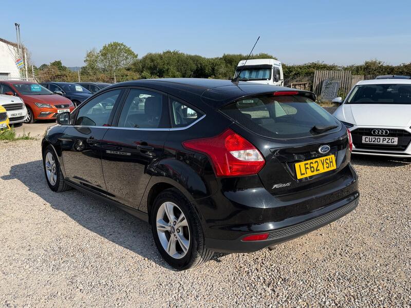 Ford Focus view 7
