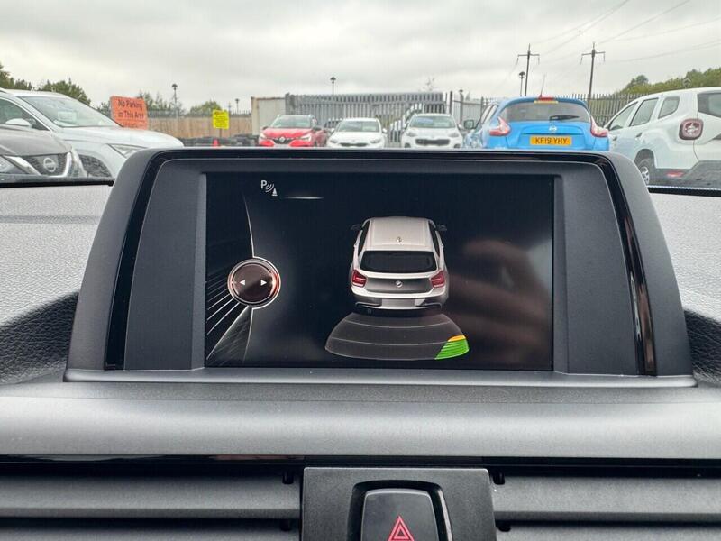 BMW 1 Series view 7