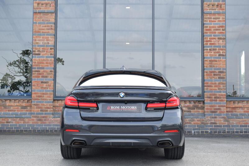 BMW 5 Series view 6