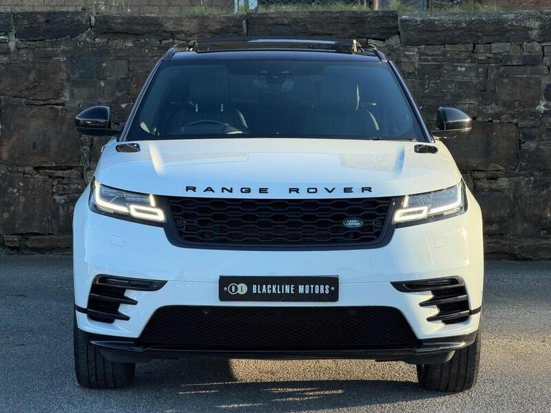 Land Rover Range Rover Velar view 2