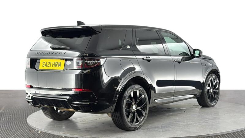 Land Rover Discovery Sport view 4