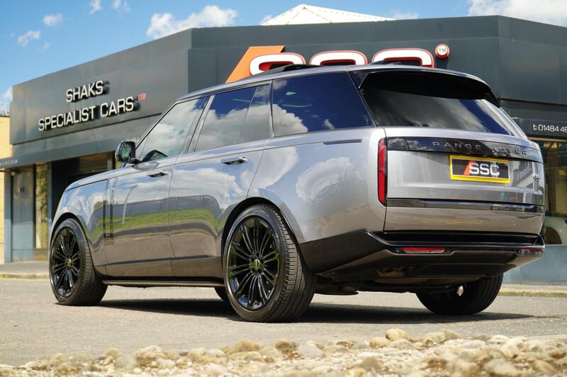 Land Rover Range Rover view 2