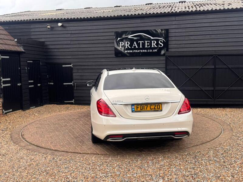 Mercedes-Benz S-Class view 3