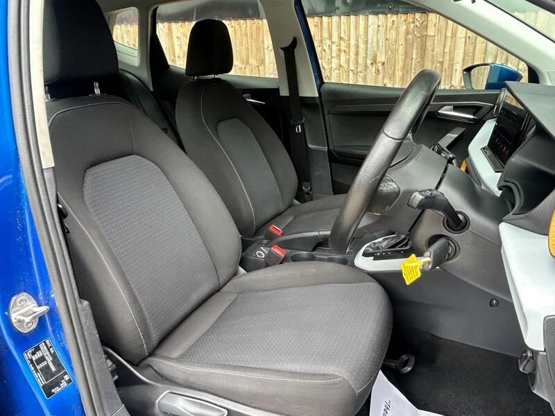 Seat Arona view 3