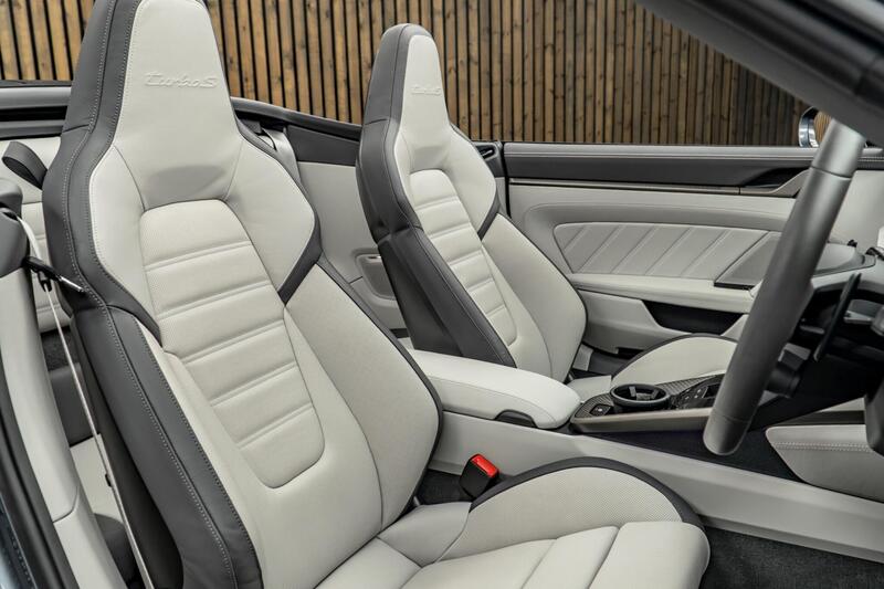 Porsche 911 view 2
