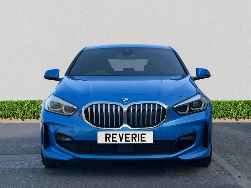 BMW 1 Series view 2