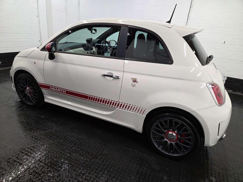 Abarth 595 view 5