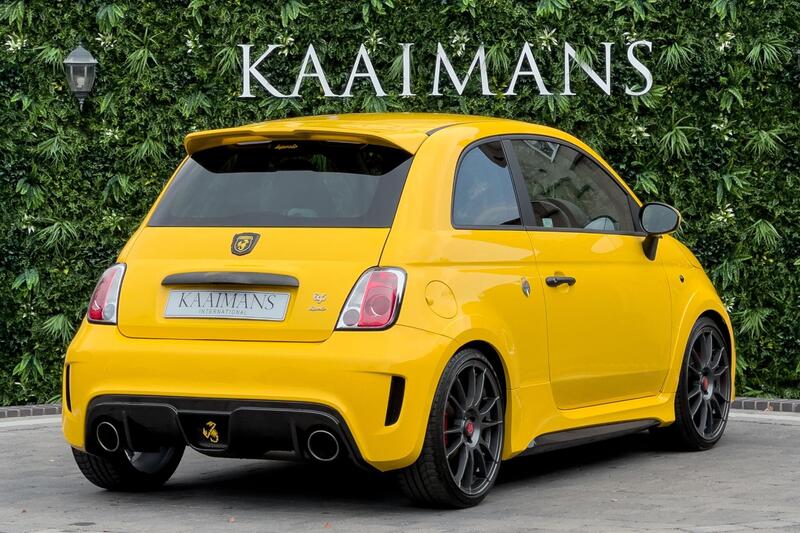 Abarth 695 view 4
