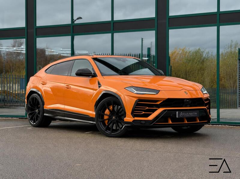 Lamborghini Urus main image