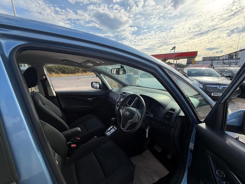 Hyundai Ix20 view 4