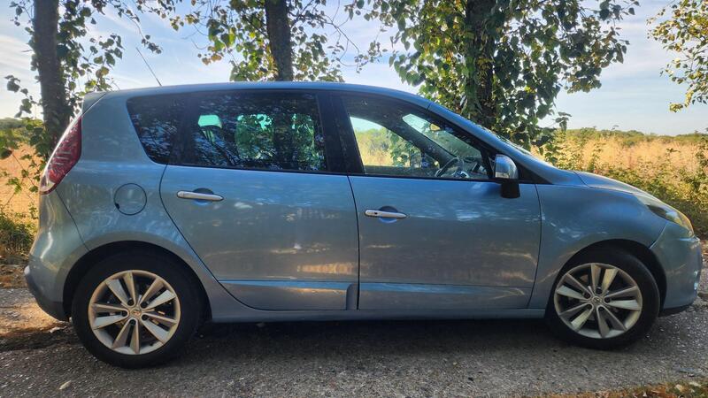 2010 Renault Scenic — photo 14