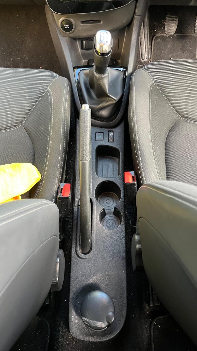 2019 Renault Clio — photo 26