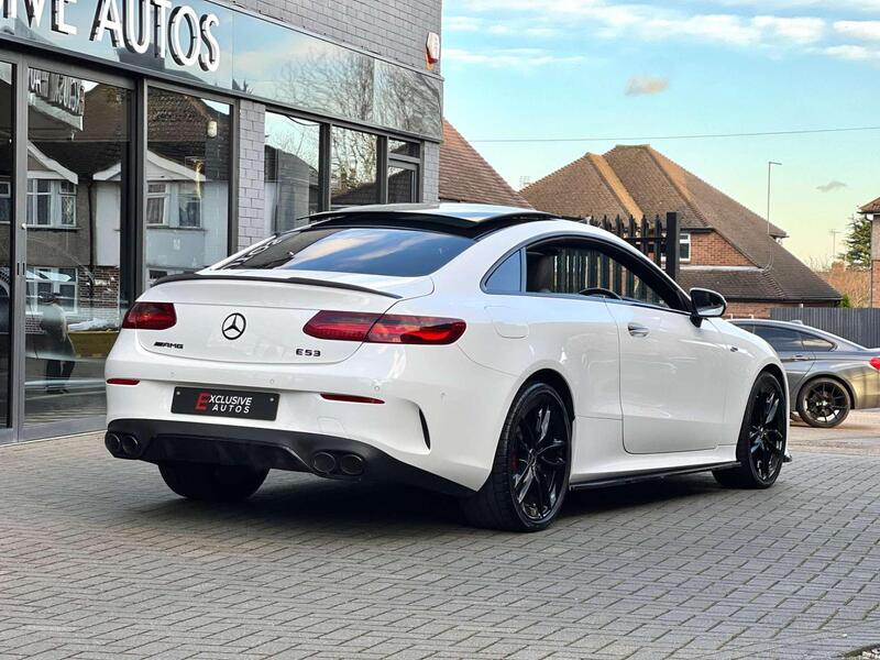 Mercedes-Benz E-Class view 40