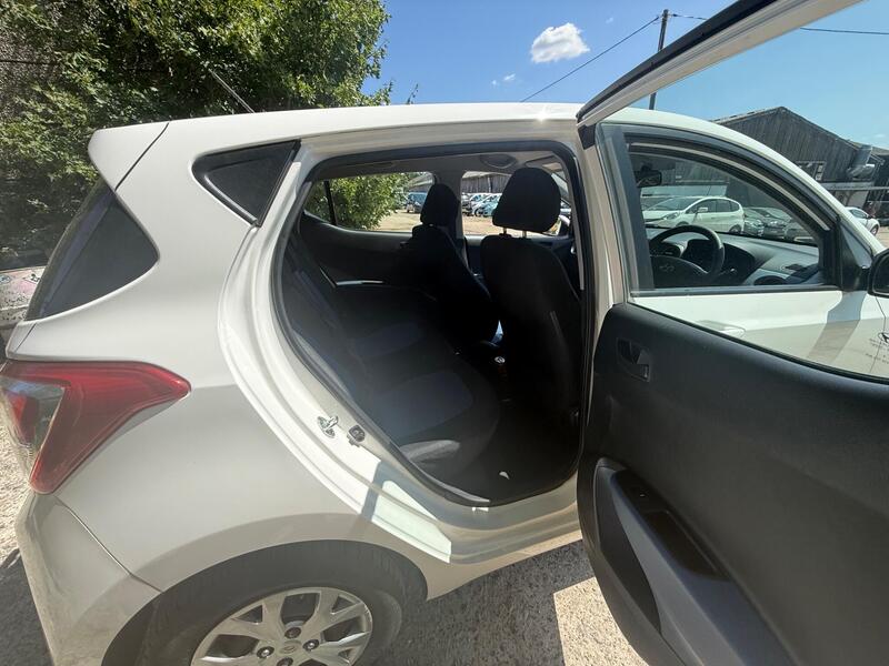 2014 Hyundai i10 — photo 13