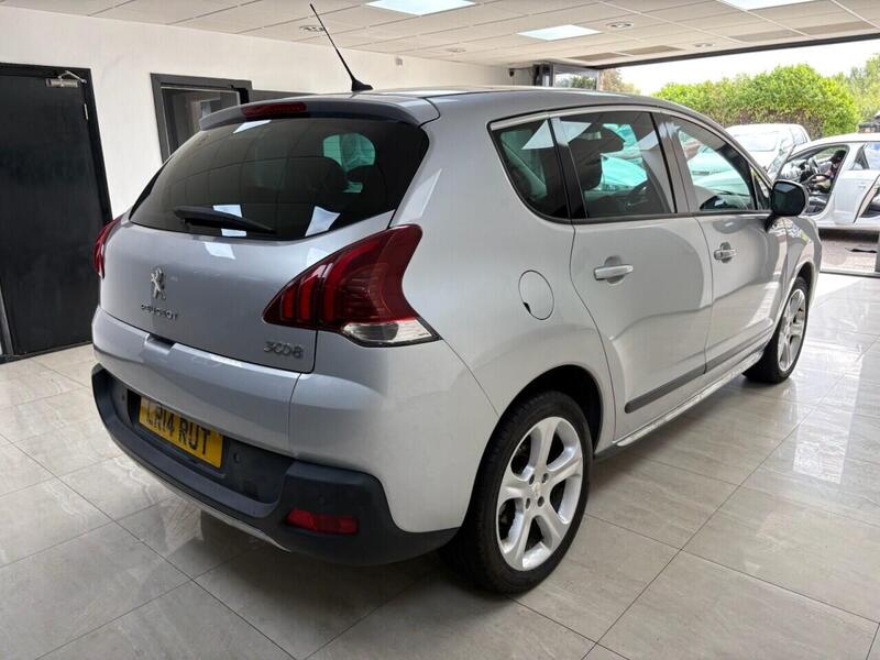 Peugeot 3008 view 3