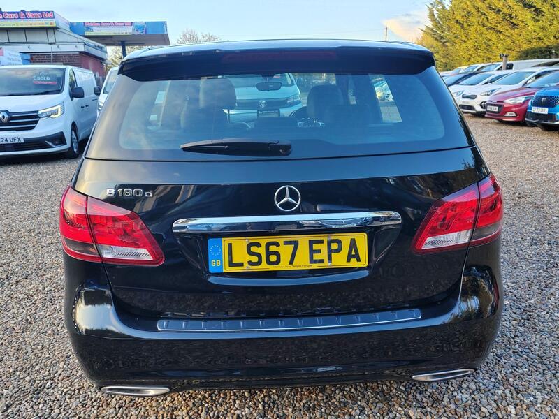 Mercedes-Benz A view 4