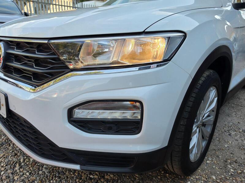 Volkswagen T-Roc 1.0 TSI SE Euro 6 (s/s) 5dr thumbnail 10