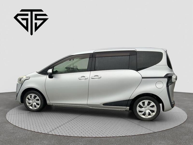 Toyota Toyota Sienta view 7