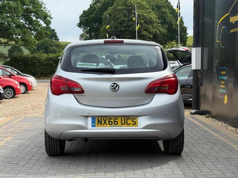 Vauxhall Corsa view 4