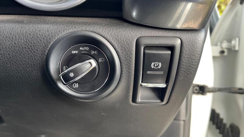 2015 Porsche Cayenne — photo 35