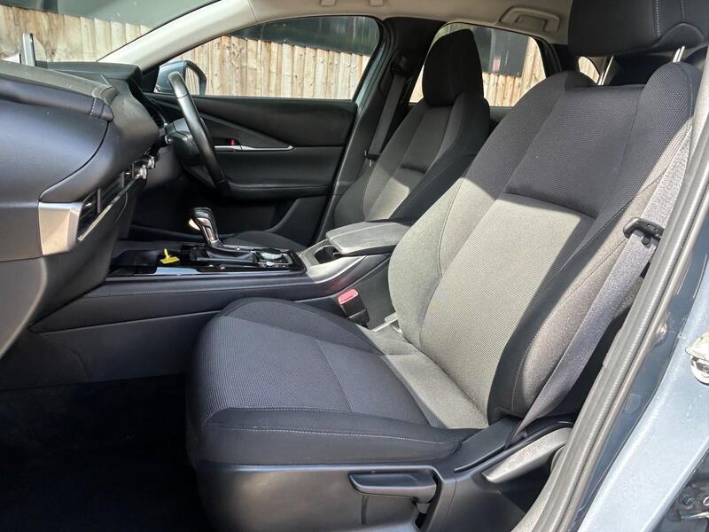 Mazda CX-30 view 4