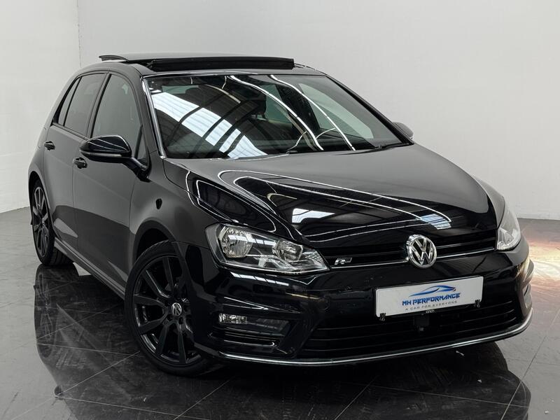 Volkswagen Golf view 3