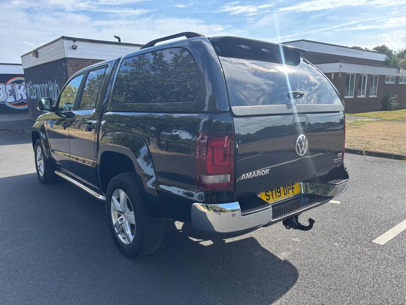Volkswagen Amarok view 5