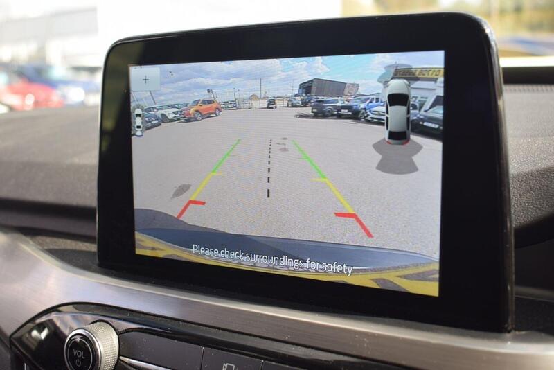 Ford Kuga view 4