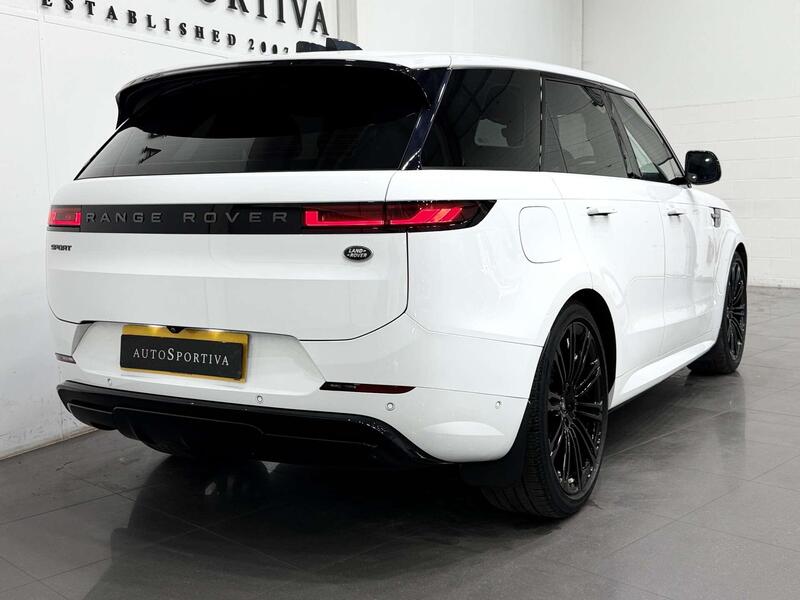 Land Rover Range Rover Sport view 4