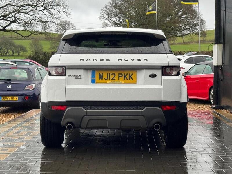 Land Rover Range Rover Evoque view 4