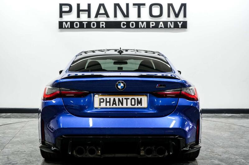 BMW M4 view 4