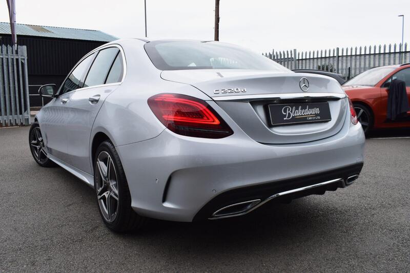 Mercedes-Benz C-Class view 5
