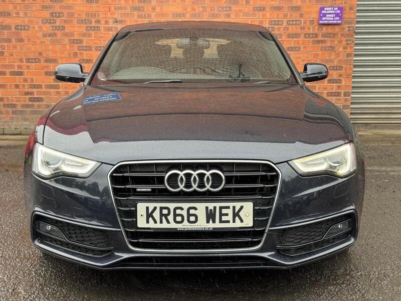 Audi Audi A5 view 3