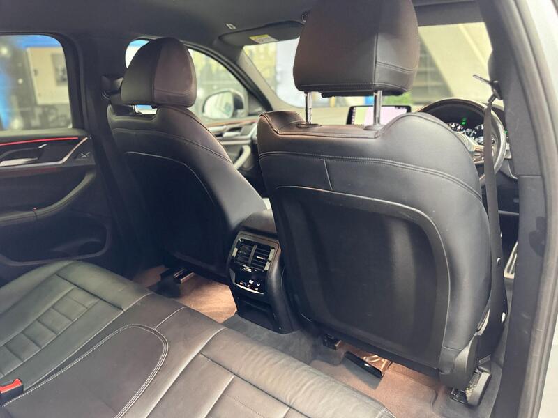 BMW X4 view 67